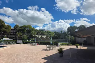 1001 Colony Point Cir, Pembroke Pines, FL 33026 - Photo 13