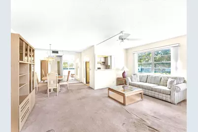 2024 Harwood C #2024, Deerfield Beach, FL 33442 - Photo 9