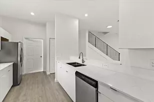 2921 SW 18th Terrace, Fort Lauderdale, FL 33315 - Photo 9