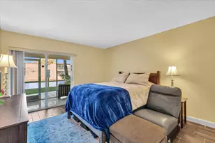 140 Lakeview Dr, Weston, FL 33326 - Photo 19