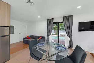 307 N Highland Dr, Hollywood, FL 33021 - Photo 13