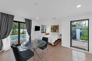 307 N Highland Dr, Hollywood, FL 33021 - Photo 9