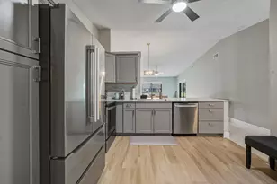 8290 Springlake Dr, Boca Raton, FL 33496 - Photo 15