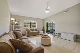 8290 Springlake Dr, Boca Raton, FL 33496 - Photo 7