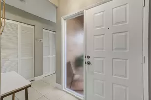 8290 Springlake Dr, Boca Raton, FL 33496 - Photo 5