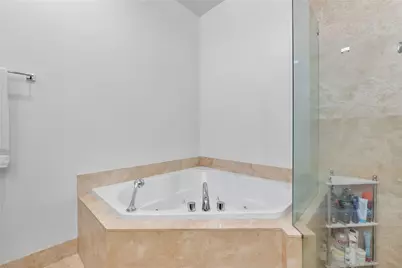 3266 NE 15th Street, Pompano Beach, FL 33062 - Photo 23