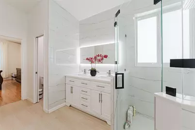 1104 NW 116th Avenue, Coral Springs, FL 33071 - Photo 11