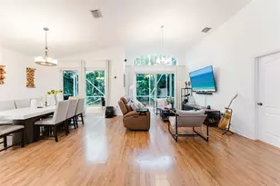 1104 NW 116th Ave, Coral Springs, FL 33071 - Photo 3