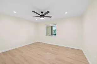 830 SW 9th St Cir, Boca Raton, FL 33486 - Photo 13