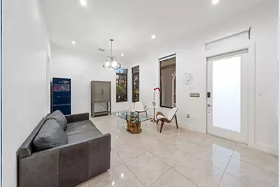 8225 Central Park Boulevard, Doral, FL 33166 - Photo 7