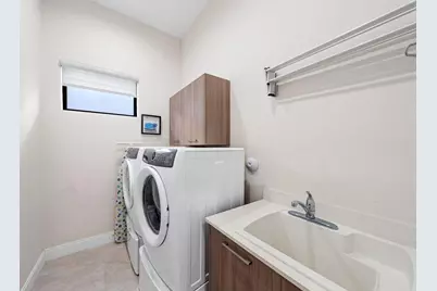 8225 Central Park Boulevard, Doral, FL 33166 - Photo 29