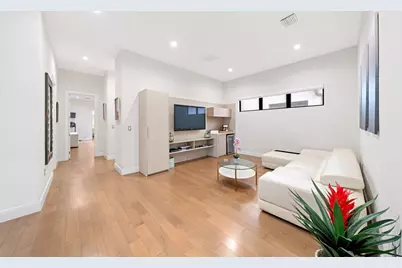 8225 Central Park Boulevard, Doral, FL 33166 - Photo 17