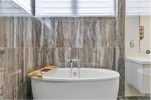 8225 Central Park Blvd, Doral, FL 33166 - Photo 23