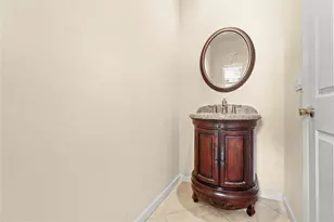 37 SE 3rd Ave, Hallandale Beach, FL 33009 - Photo 21