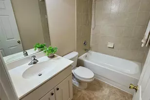 37 SE 3rd Ave, Hallandale Beach, FL 33009 - Photo 33