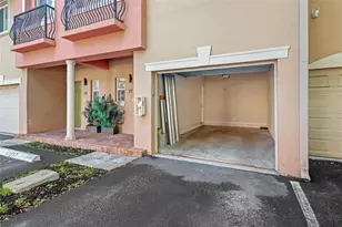 37 SE 3rd Ave, Hallandale Beach, FL 33009 - Photo 17