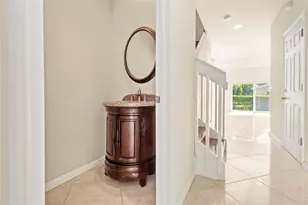 37 SE 3rd Ave, Hallandale Beach, FL 33009 - Photo 19