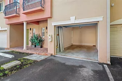 37 SE 3rd Avenue, Hallandale Beach, FL 33009 - Photo 17