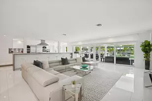 2540 Mercedes Dr, Fort Lauderdale, FL 33316 - Photo 3