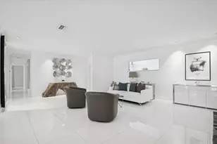 2540 Mercedes Dr, Fort Lauderdale, FL 33316 - Photo 11