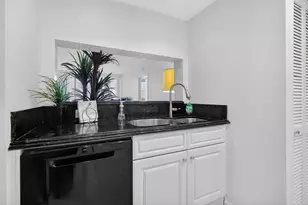 9595 Collins Ave, Surfside, FL 33154 - Photo 23