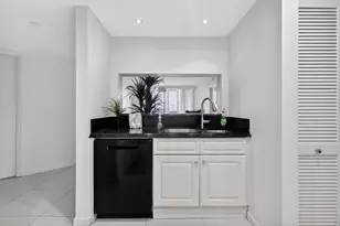 9595 Collins Ave, Surfside, FL 33154 - Photo 19