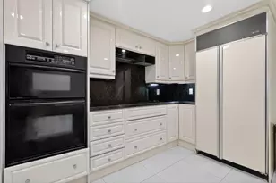 9595 Collins Ave, Surfside, FL 33154 - Photo 19