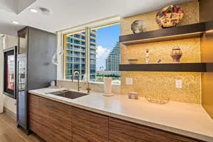 209 N Birch Rd, Fort Lauderdale, FL 33304 - Photo 29