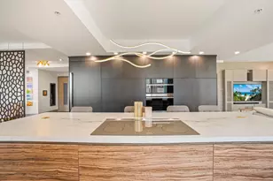 209 N Birch Rd, Fort Lauderdale, FL 33304 - Photo 27