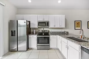 10117 W Villa Cir, Vero Beach, FL 32966 - Photo 11