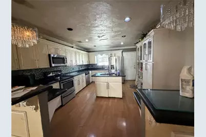 11201 NW 15th Court, Miami, FL 33167 - Photo 9