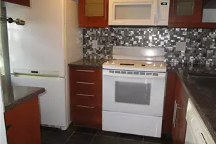 9905 Three Lakes Cir, Boca Raton, FL 33428 - Photo 7