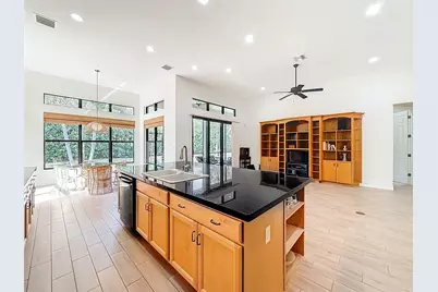 9657 Kalmar Circle, Parkland, FL 33076 - Photo 13