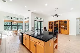 9657 Kalmar Circle, Parkland, FL 33076 - Photo 13