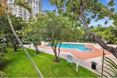 2851 NE 183rd Street #1903, North Miami Beach, FL 33160 - Photo 29