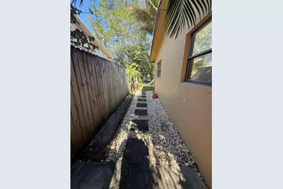 7511 Atlanta Street, Hollywood, FL 33024 - Photo 3