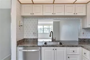 2635 NW 104th Ave, Sunrise, FL 33322 - Photo 11