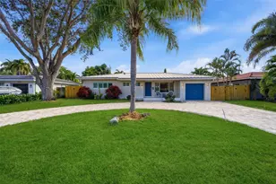 1706 NE 28th Dr, Wilton Manors, FL 33334 - Photo 3