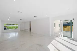 1706 NE 28th Dr, Wilton Manors, FL 33334 - Photo 13