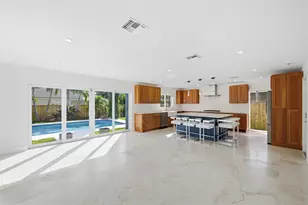 1706 NE 28th Dr, Wilton Manors, FL 33334 - Photo 9