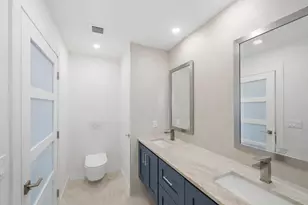 1706 NE 28th Dr, Wilton Manors, FL 33334 - Photo 21