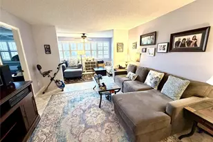 2726 NW 104th Ave, Sunrise, FL 33322 - Photo 5