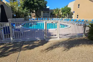 959 SE 2nd Ave, Deerfield Beach, FL 33441 - Photo 43