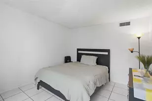 9451 Evergreen Pl, Davie, FL 33324 - Photo 13