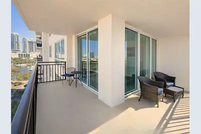 610 W Las Olas Boulevard #1213N, Fort Lauderdale, FL 33312 - Photo 3