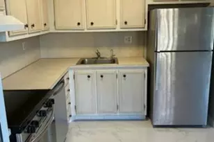 661 NE 195th St, Miami, FL 33179 - Photo 21