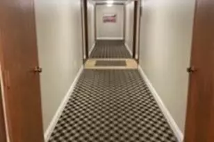 661 NE 195th St, Miami, FL 33179 - Photo 5