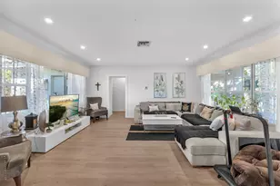 2206 SE 14th St, Pompano Beach, FL 33062 - Photo 3