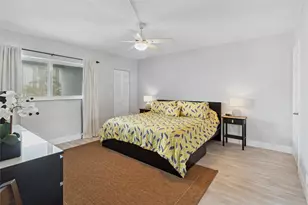 320 S Surf Rd, Hollywood, FL 33019 - Photo 9