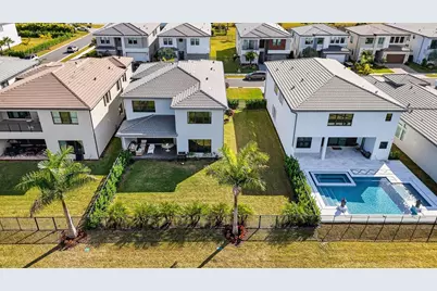 8289 Royal County Down Road, Boca Raton, FL 33434 - Photo 73